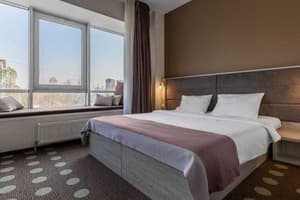 Отель Ambassador Plaza Hotel. Стандарт двухместный панорамний 1