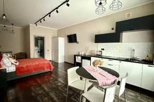 Мини-отель Chayka Home Hotel. Улучшенный трехместный студио 7